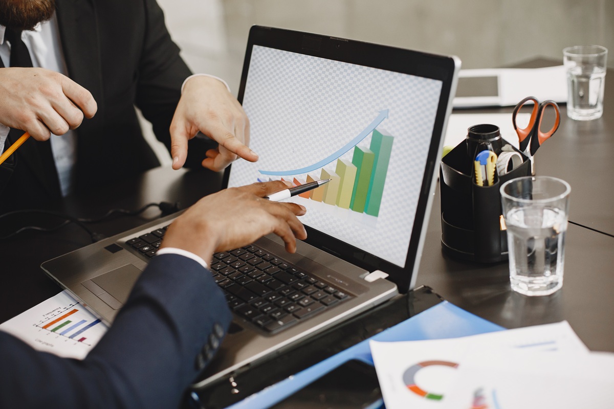 Business Benefits from Advisory service Improved Firm Performance​